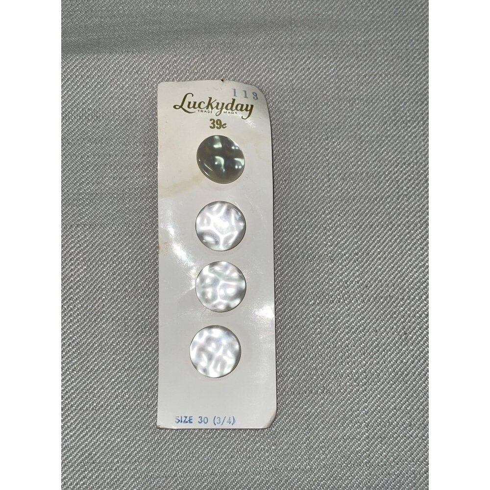 Vintage Luckyday Pearl Buttons NEW Old Stock Set of 4 113 Size 30 (3/4) - Picture 1 of 10